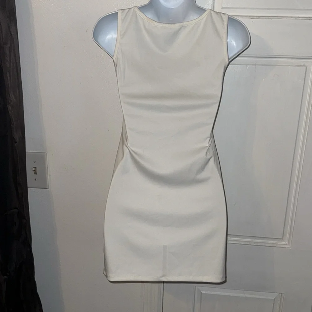Chic Off-White “Ish” Bodycon Dress – Like New – Only $6! - Picture 3 of 3